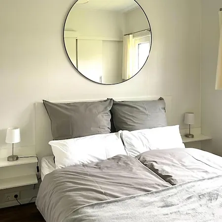 2 Bedroom Cozy In Casa vacanze Susel