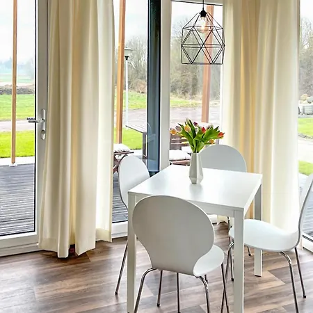 2 Bedroom Cozy In * Susel